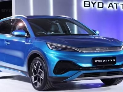 BYD Atto 3 | खुशखबर! आता BYD Atto 3 ई-कारला नो वेटिंग, झटपट डिलिव्हरी मिळणार, प्राईससह फीचर्स जाणून घ्या