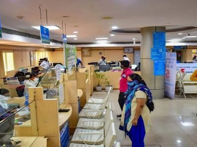 Bank Rules | बँके किंवा पोस्ट ऑफिसमधून रोख रक्कम काढणे किंवा जमा करण्याचे नियम बदलले | तपशील जाणून घ्या Bank Rules | बँके किंवा पोस्ट ऑफिसमधून रोख रक्कम काढणे किंवा जमा करण्याचे नियम बदलले | तपशील जाणून घ्या