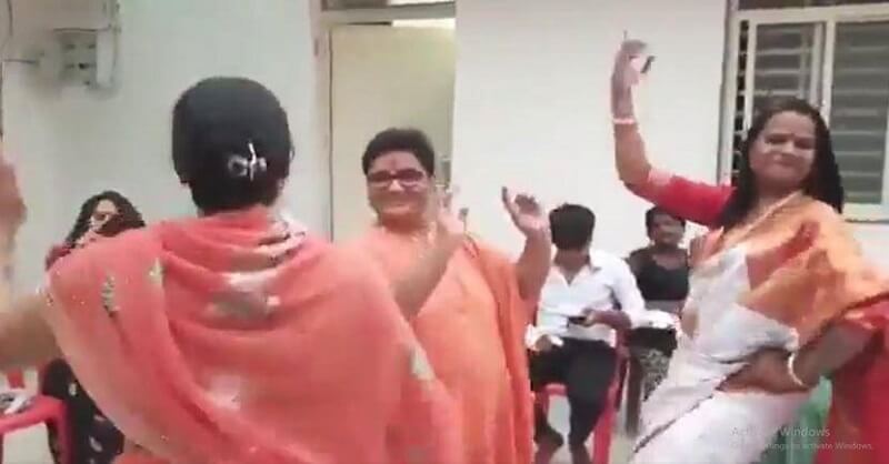 BJP MP Pragya Thakur Dance