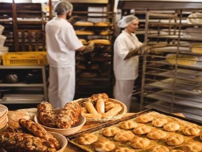 Business Idea | बेकरी व्यवसाय करू इच्छिणाऱ्या तरुणांसाठी! या तरुणीने उभारला मोठ्या उद्योग, तुमची सुद्धा सुरु करा Business Idea | बेकरी व्यवसाय करू इच्छिणाऱ्या तरुणांसाठी! या तरुणीने उभारला मोठ्या उद्योग, तुमची सुद्धा सुरु करा