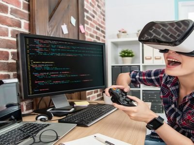 Career Opportunity | मोबाईलवर गेम खेळण्यापेक्षा गेमिंग क्षेत्रातील करिअरच्या संधी पहा, प्रशिक्षण घेऊन महिना लाखोत पगार मिळेल