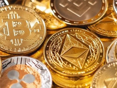 Cryptocurrency Prices Today | क्रिप्टो बिटकॉइन $49000 च्या जवळ | कार्डानो घसरला आणि इथर वाढला