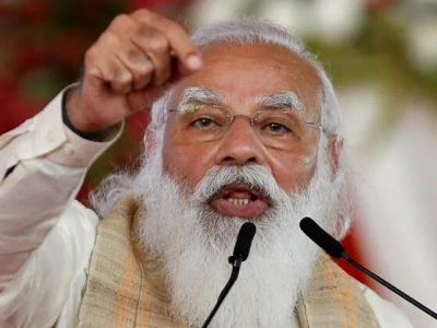 विरोधकांनी महागाई, इंधन दरवाढ, शेतकरी आंदोलनावरून प्रश्न विचारातच मोदींची लोकशाही, घटनेवरून ओरड सुरु