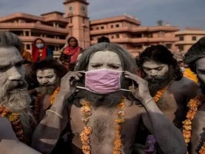 उत्तराखंडात कोरोना रुग्णांमध्ये 8814% वाढ | हरिद्वारमध्ये 30 साधू संक्रमित | महामंडलेश्वरांचा मृत्यू