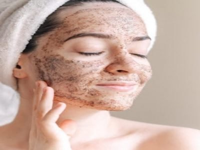 Homemade Scrub For Face | साखरेने चेहरा होईल चमकदार व निरोगी, घरीच करा शुगर स्क्रब, या टिप्स फॉलो करा