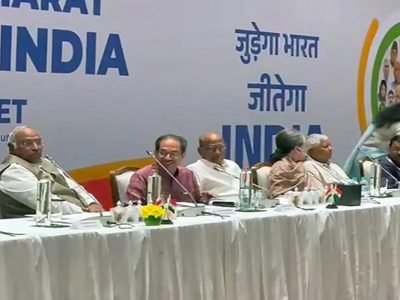 INDIA Alliance | ‘इंडिया आघाडीच्या’ शिस्तबद्ध नियोजनामुळेच मोदी-शहा चिंतेत, काय घडलं कालच्या इंडिया आघाडीच्या बैठकीत?