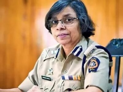 अजब | चौकशीला हजर न होताच चौकशी अधिकाऱ्यांवर छळाचा आरोप करत रश्मी शुक्ला हायकोर्टात