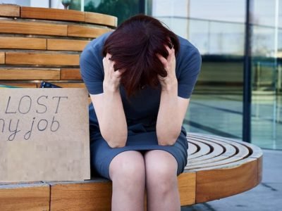 Job Loss signs | नोकरदारांनो! ‘या’ संकेतांद्वारे ओळखू शकता की तुमची नोकरी लवकरच जाणार आहे, असा असतो घटनाक्रम