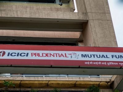 ICICI Mutual Fund | शेअर नव्हे, ही मल्टिबॅगर म्युच्युअल फंड योजना आहे, SIP मार्फत हजारोंची गुंतवून करोड मध्ये परतावा देतेय, डिटेल्स पहा