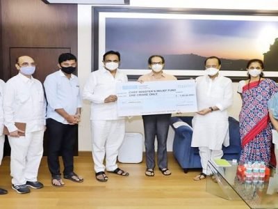 संकटकाळात राष्ट्रवादीचा महाराष्ट्रधर्म | लोकप्रतिनिधींचे 1 महिन्याचे वेतन आणि पक्षाच्या वतीने 1 कोटी रुपये मुख्यमंत्री सहायता निधीला