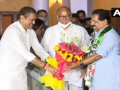 काँग्रेसकडून सातवेळा खासदार | केरळमधील बडे नेते पी सी चाको यांचा एनसीपीत प्रवेश