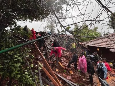 Raigad Landslide | अनेक निष्पापांचा दुर्दैवी मृत्यू, दरडग्रस्त गावांच्या यादीत या गावाचा समावेश नव्हता, शिंदे-फडणवीस सरकारचा भोंगळ कारभार