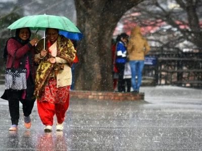 Health First | शहरांमध्ये पाऊसाच्या पाण्यातून चालताना पाय सुरक्षित ठेवा | या रोगांपासून सावधानता