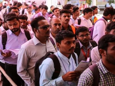 Recession Alert | सावधान! भीषण मंदी येणार आणि लाखोंच्या नोकऱ्या जाणार | अशी घ्या विशेष काळजी