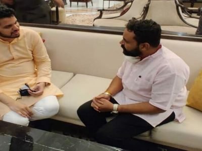 युवासेनेच्या ‘त्या’ निष्ठावान जिल्हाध्यक्षाच्या नाराजीवर सरदेसाईंनी दाखवलं नैतृत्व कौशल्य | नेमकं काय घडलं? युवासेनेच्या ‘त्या’ निष्ठावान जिल्हाध्यक्षाच्या नाराजीवर सरदेसाईंनी दाखवलं नैतृत्व कौशल्य | नेमकं काय घडलं?