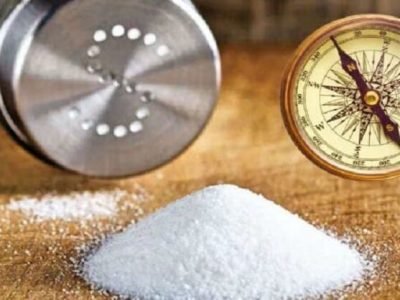 Vastu Shastra Tips | मिठाचा योग्य वापर केल्यावर घरी येते सुख समृद्धी – नक्की वाचा