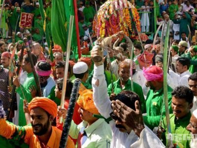 मुंबईत मोहरम ताजिया मिरवणूक काढण्यास उच्च न्यायालयाची सशर्त परवानगी | राज्यात इतरत्र बंदी