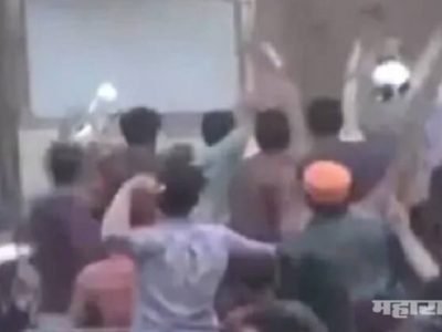 CAA: अहमदाबादमध्ये उपद्रव्यांकडून थेट पोलिसांवर दगडफेक