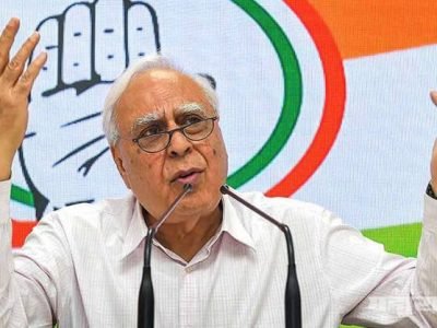 राहुल गांधी थेट माझ्याशी बोलले | त्यामुळे मी माझं ट्विट मागे घेत आहे – कपिल सिब्बल