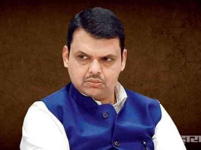 #सेव-फार्मर्स-फ्रॉम-फडणवीस : शेतक-यांसाठी नेटकरी मुख्यमंत्र्यांविरोधात एकवटले