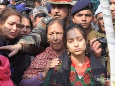 पुलवामा: शहिदांच्या कुटुंबीयांची उपेक्षा, अनेक आश्वासनांची पूर्तता नाहीच