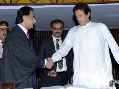 Former Pakistani cricketer imran khan take oath pakistans new prime minister