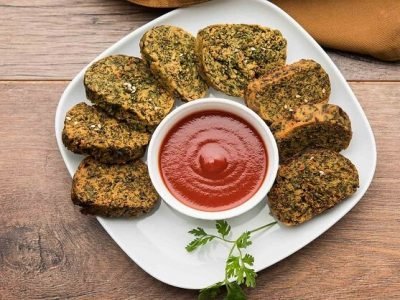 Special Recipe | खमंग कोथिंबीर वडी बनवा घरच्या घरी – पहा पाककृती