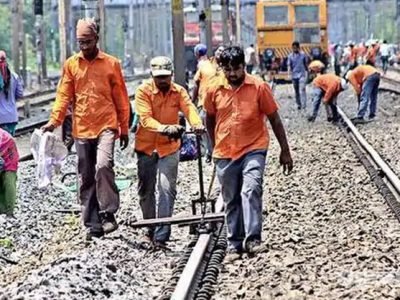 mumbai western railway completed mega block after 11 hours