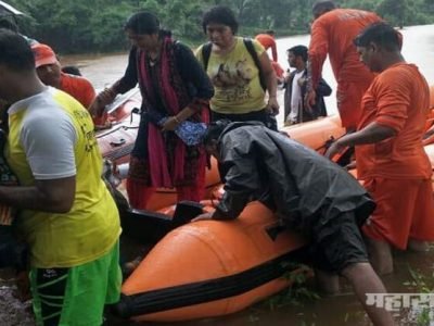 महालक्ष्मी एक्सप्रेसमधल्या ५०० प्रवाशांना वाचवण्यात यश