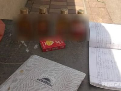 पुणे: कोविड सेंटरमध्ये कोरोना रुग्णासाठी डब्यातून जेवणासोबत दारू सुद्धा पाठवली