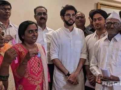 आदित्य ठाकरेंकडून माहुलवासीयांसाठी गोराई येथील घरांच्या चाव्यांचे वितरण