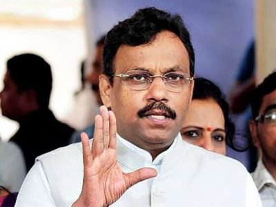 शिक्षणमंत्र्यांचं गणित बघा ७००० गुणिले १२ बरोबर ७२ हजार